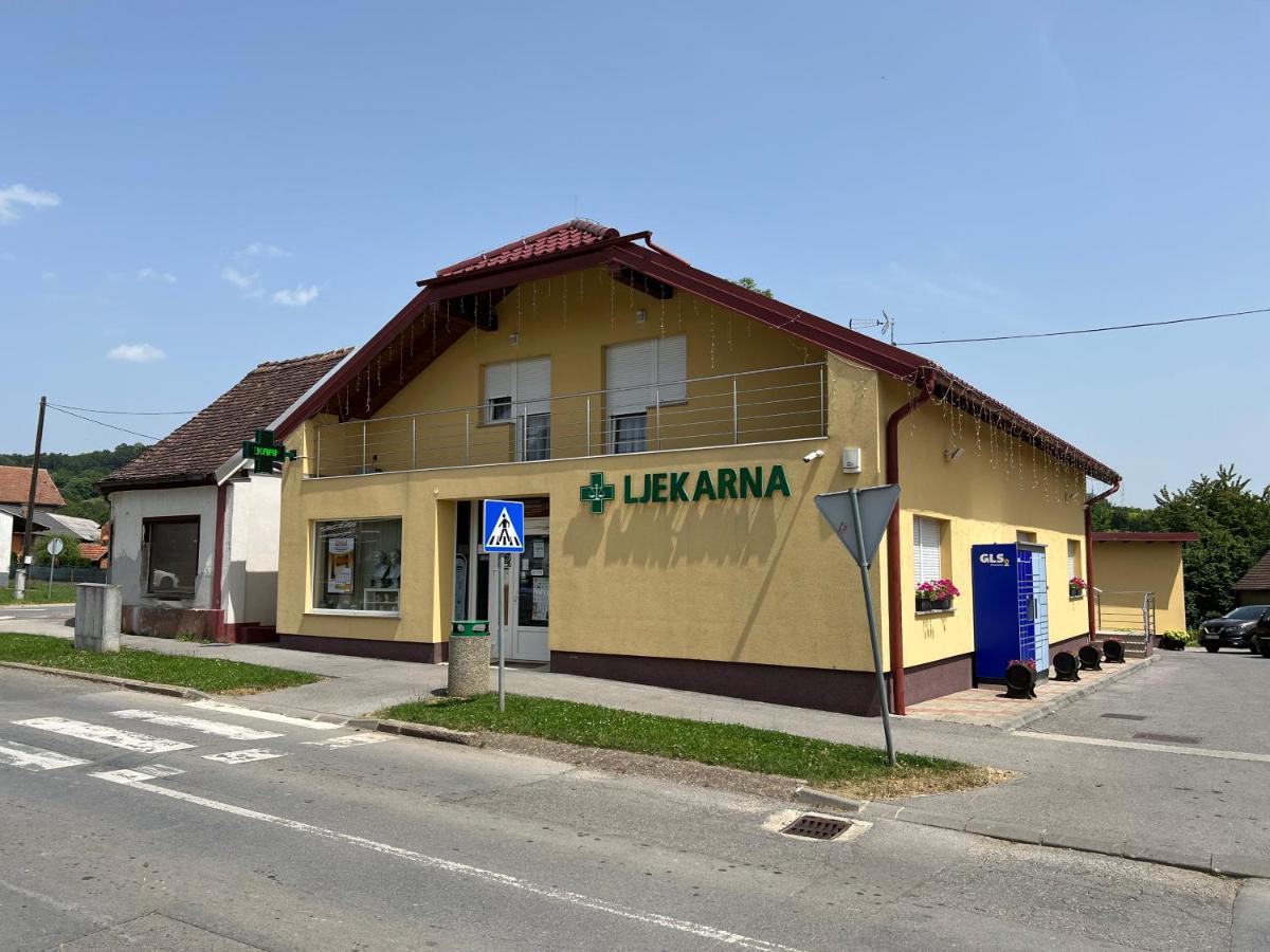 Kutjevo Rooms & Apartment Perak מראה חיצוני תמונה