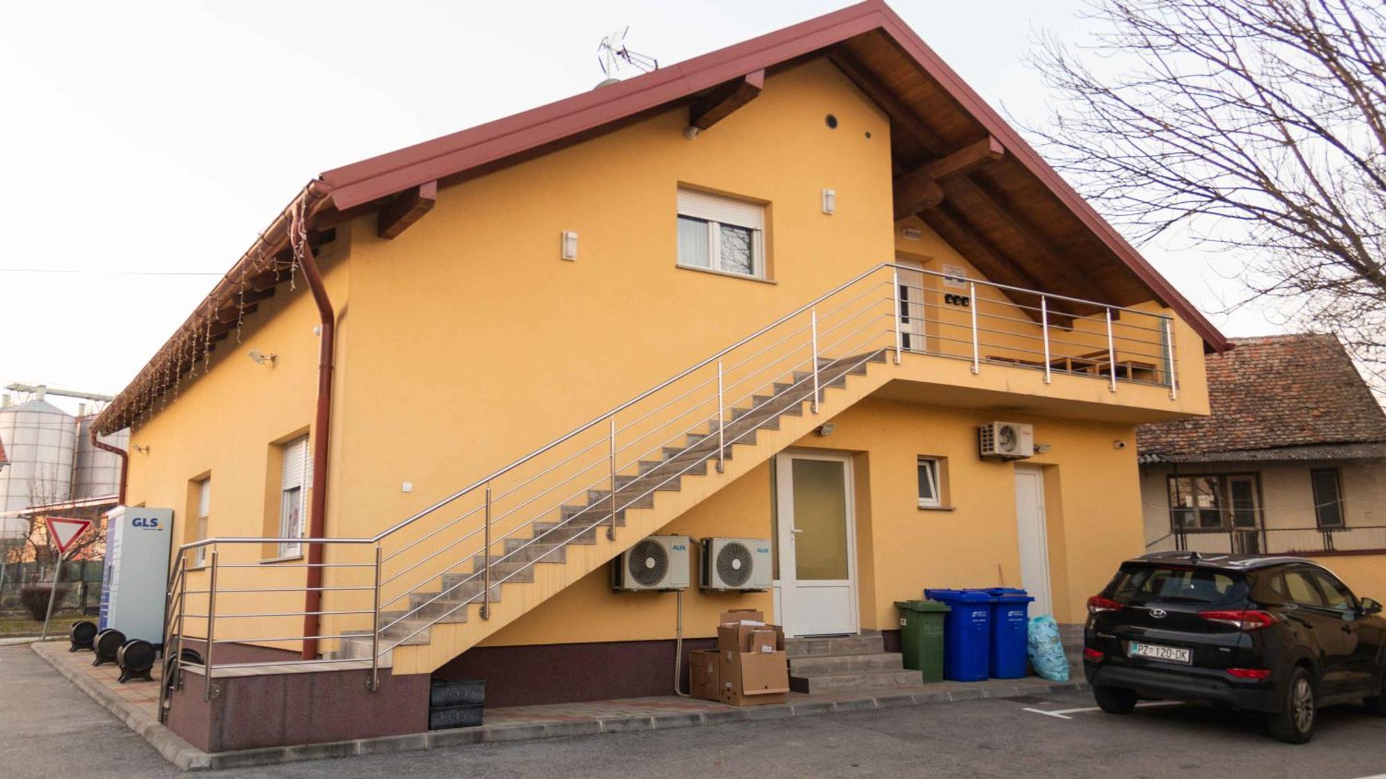 Kutjevo Rooms & Apartment Perak מראה חיצוני תמונה